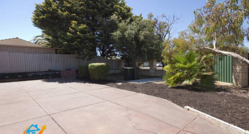 2 Coventry Court, KINGSLEY, WA 6026 AUS