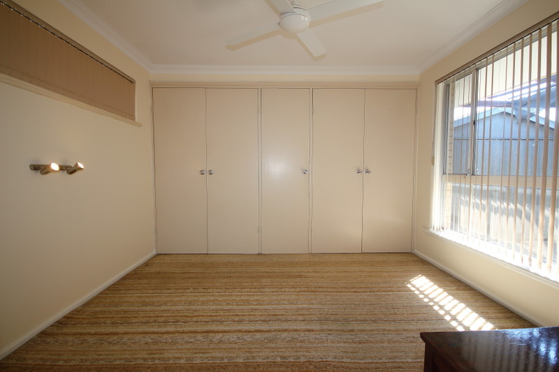 23 Kelton Way, THORNLIE WA 6108 Investors Edge Real Estate