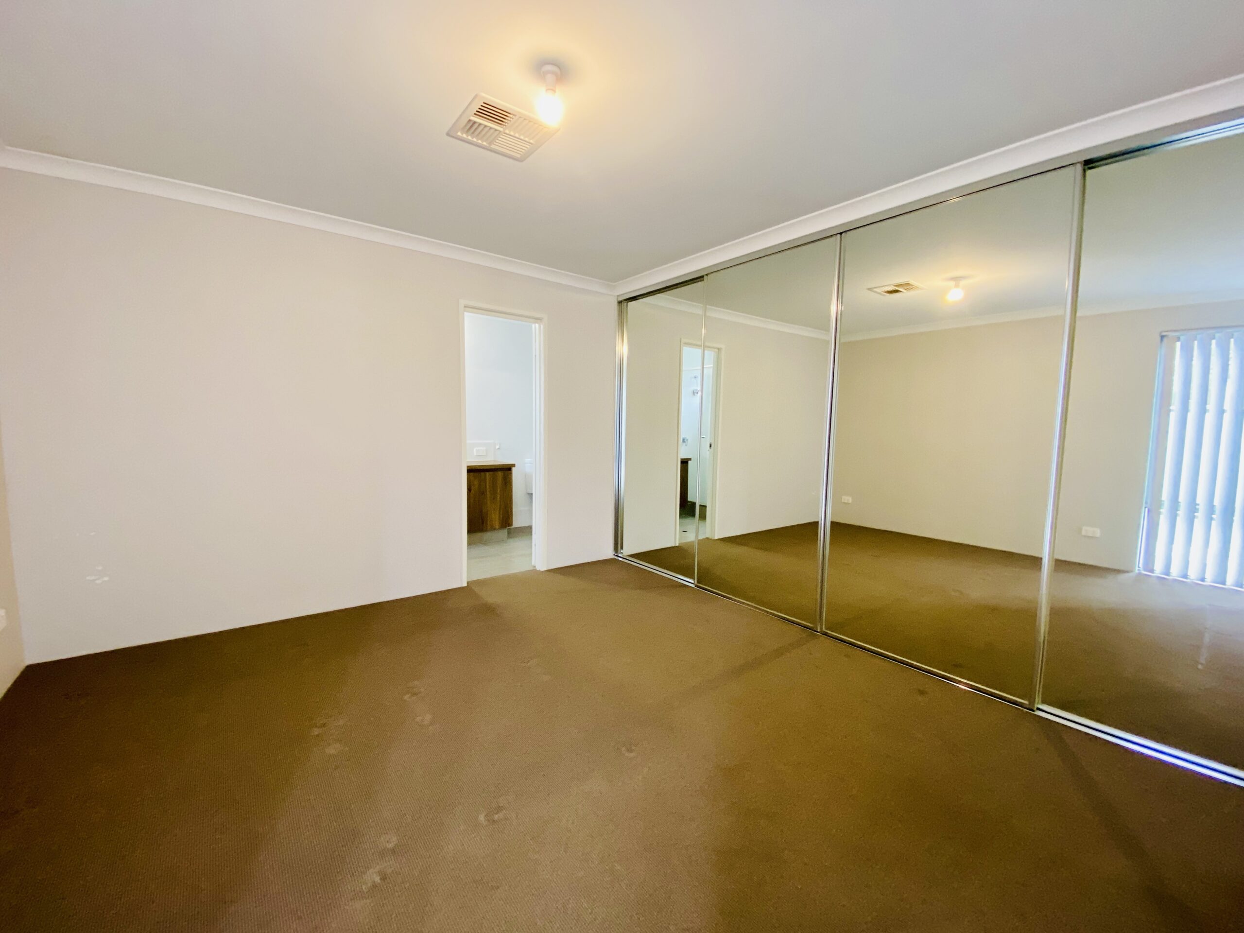 11b Wright Crescent, Bayswater, WA 6053 Australia