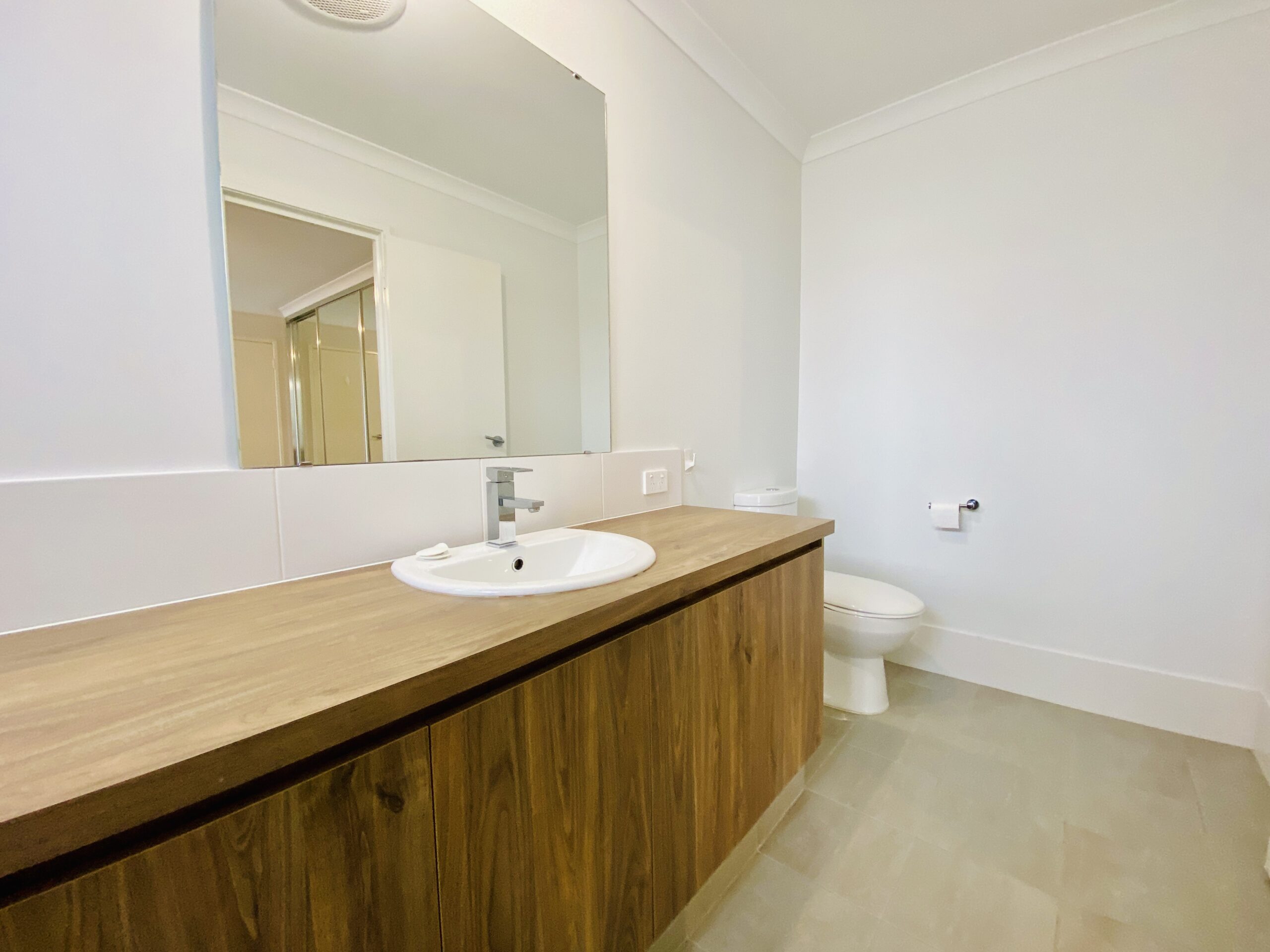 11b Wright Crescent, Bayswater, WA 6053 Australia