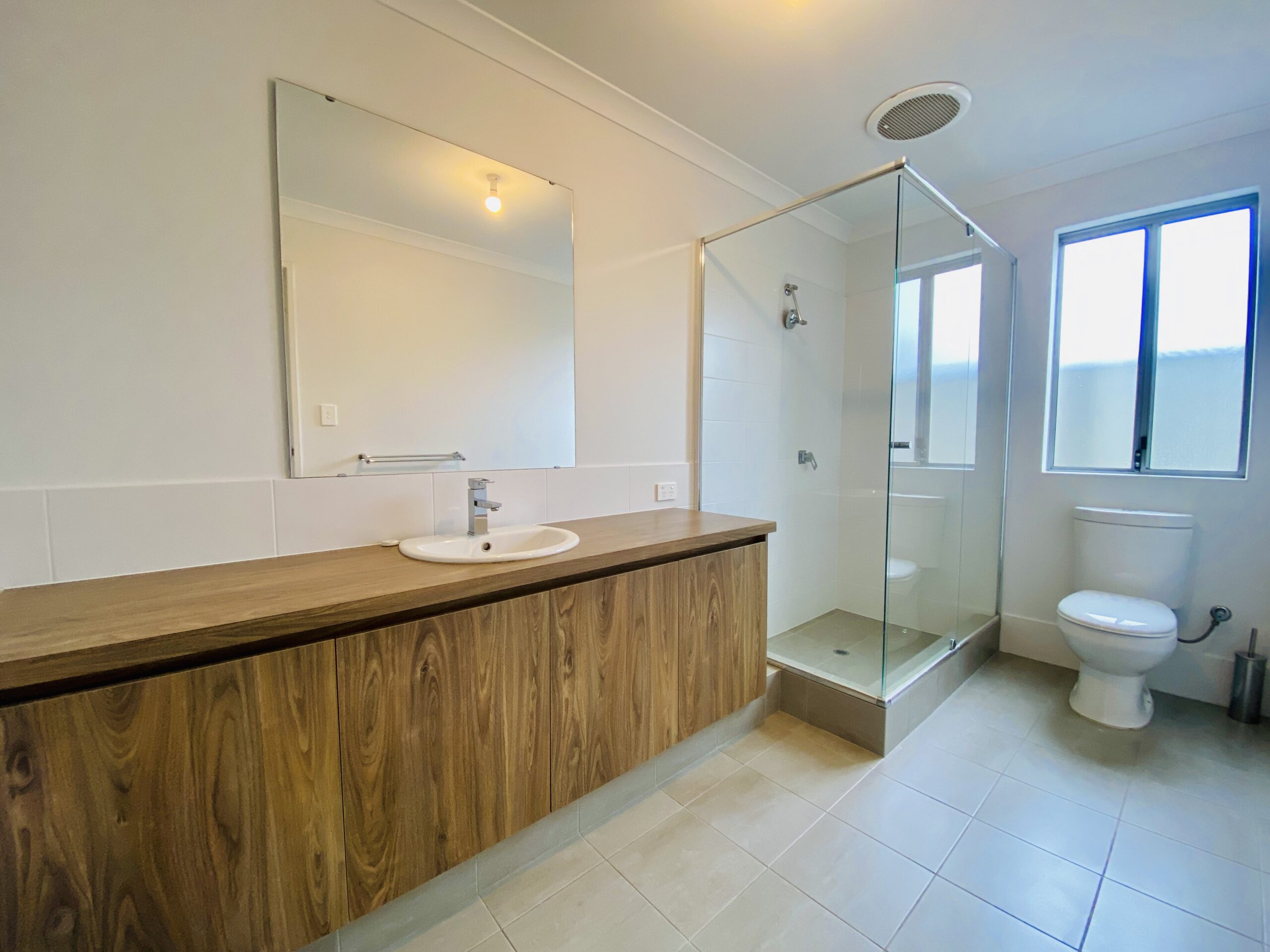 11b Wright Crescent, Bayswater, WA 6053 Australia