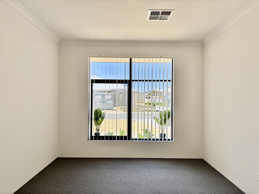 5 Laguna Way, Eglinton, WA 6034