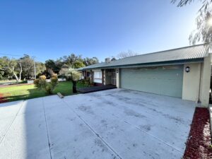 12 Hibiscus Drive, Forrestfield, WA 6058